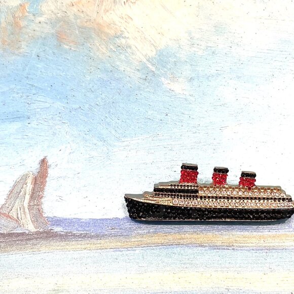 Titanic Ship Pin Multicolor Crystals Gold Tone by Off Park Collections - Picture 1 of 5